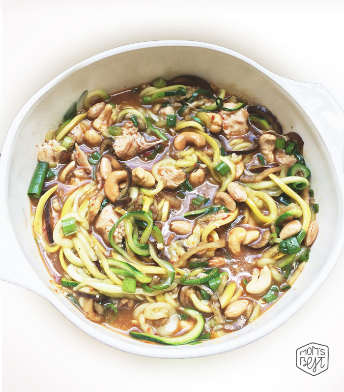 KUNG PAO CHICKEN ZOODLES
